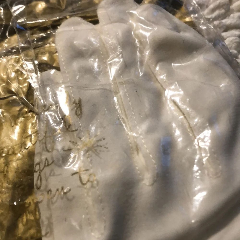 🚨B2G1 New CARESSE PRESCENDOE White Pearl Leather Gloves